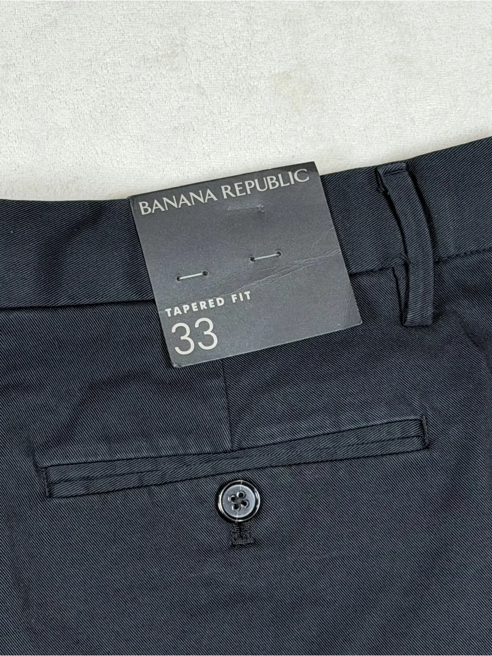 NWT Banana Republic 33W 31L Tapered Fit Men's Classic Black Chinos Pants